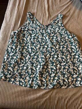 Lane Bryant Forest Green and White Floral V-Neck Tank